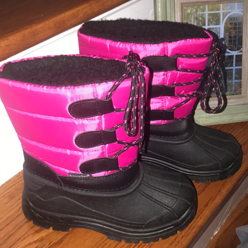 Girls SnowTec snow boots size 12